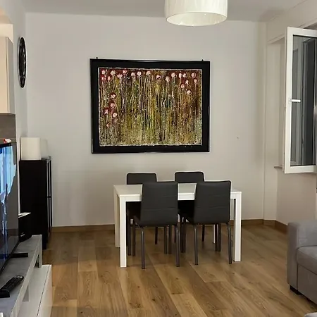 Gemelli Sweet Holiday Appio Apartment *
